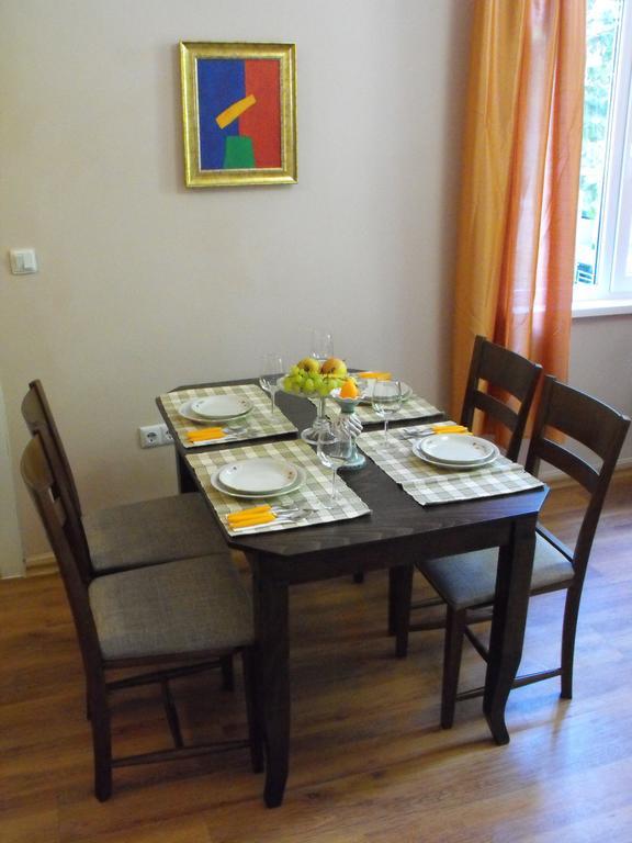 Ferienwohnung Julia Garden Burgas City Exterior foto