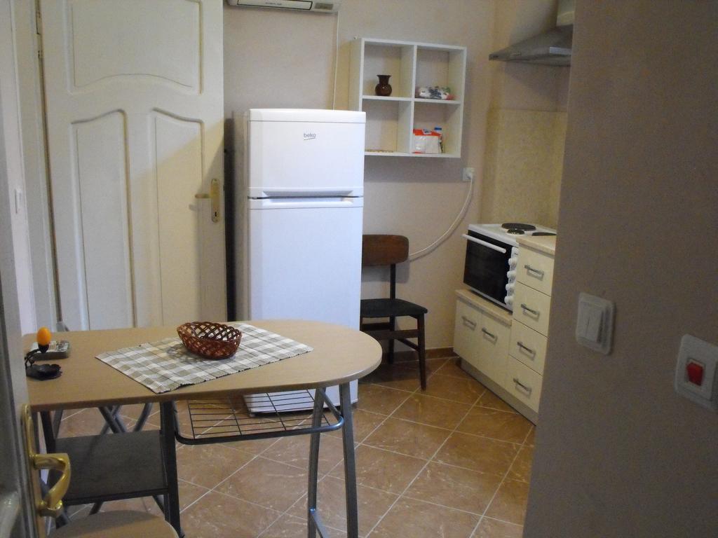 Ferienwohnung Julia Garden Burgas City Exterior foto
